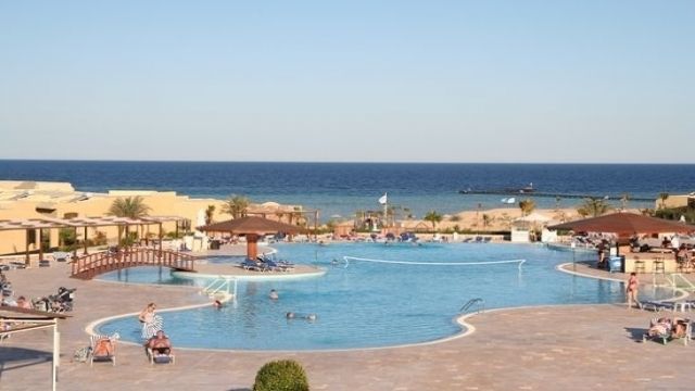 Private transfer from Luxor hotel to Hurghada hotel